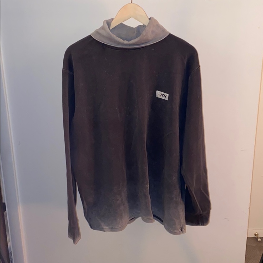Enzyme Wash stretchy turtle neck